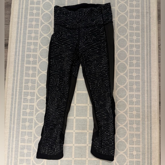 lululemon Var-City Crop - Picture 5 of 10